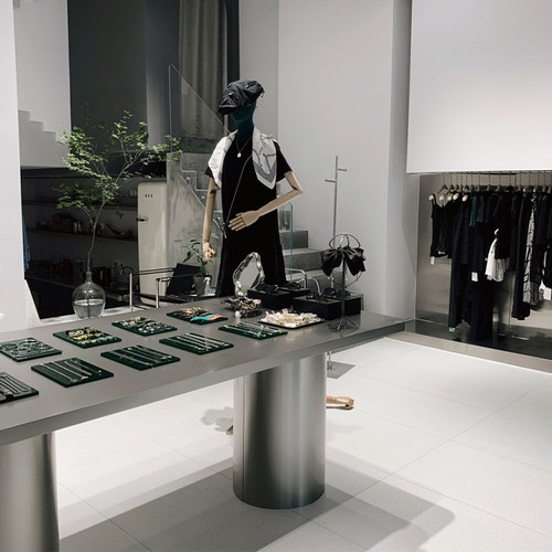 服装店落地式流水台不锈钢中岛陈列道具网红置物摆台女装店展示台