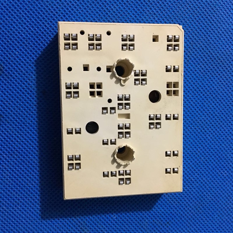 SKIIP30NAB12T11和SKKIP30NAB12T10和31NAB12T10和32NAB12T10 - 实物图