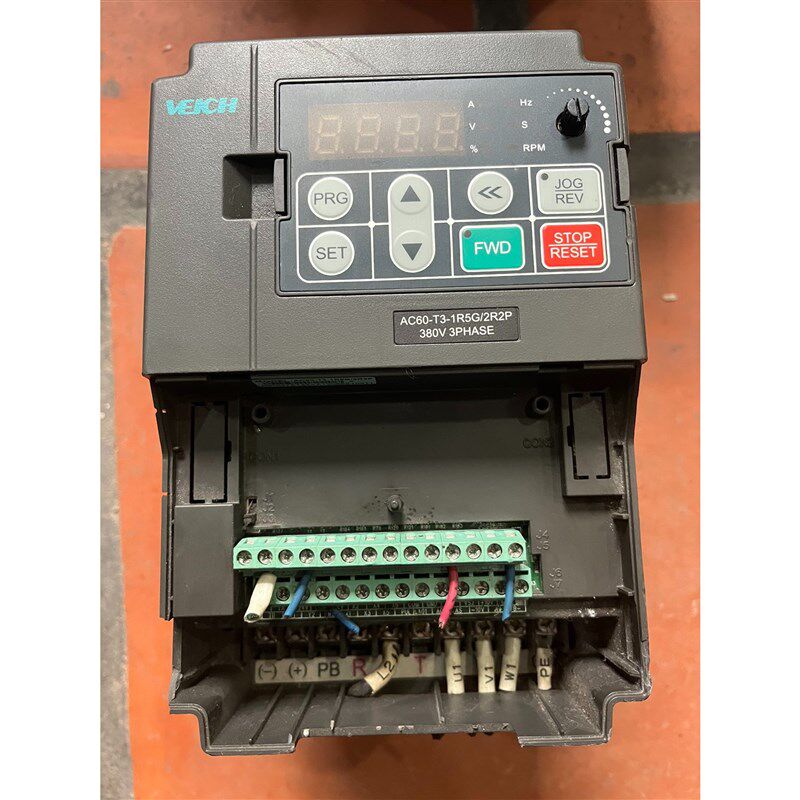 伟创变频器 AC60-T3-1R5G/2R2P 功率重载1.