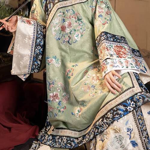 2026新款清汉服女士刺绣晚清款民族服饰重工刺绣清汉女装晚清氅衣