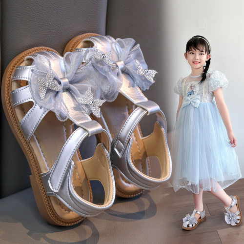2026新款女童包头软底凉鞋夏季女孩水晶蝴蝶结公主鞋中大童沙