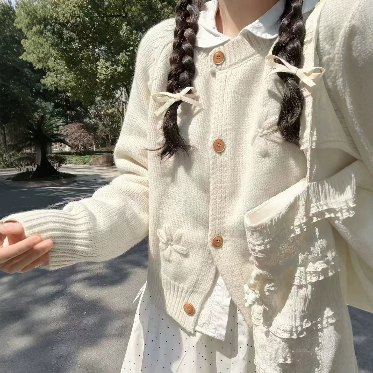 蓝色立体花朵韩系宽松毛衣开衫