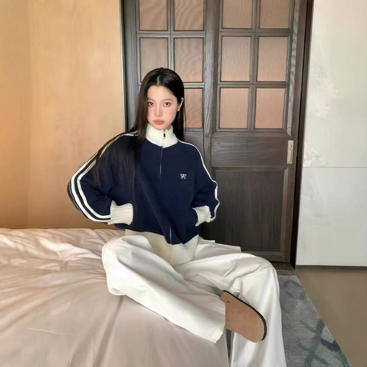 美式撞色立领拉链棒球服开衫女
