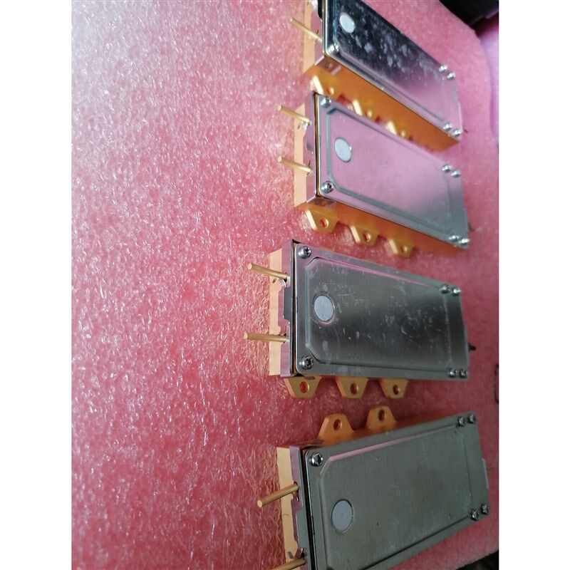 JDSU光纤激光器,915nm.光纤线断了,未使用过,25V