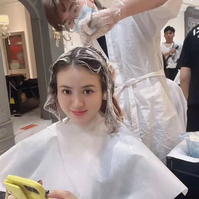 韩国高端烫染围布一次性披肩无纺布白色高级发廊沙龙用美发店拍照