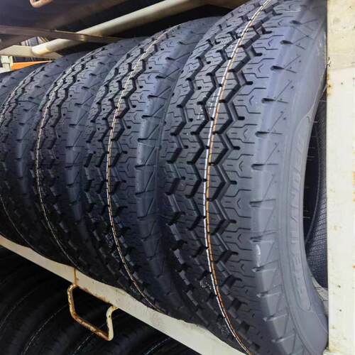 加厚载重胎165/175/185/195/205/215/225/70/75R13R14R15R16C/ LT