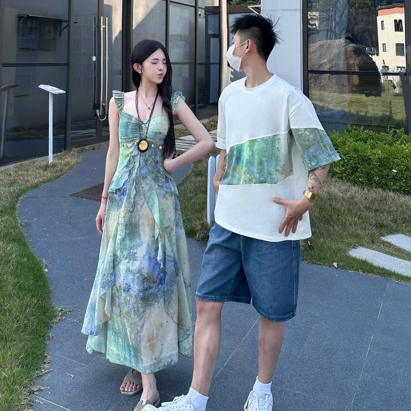 2026新款夏季一衣一裙情侣装度假风海边沙滩装短袖男款T恤衫女连