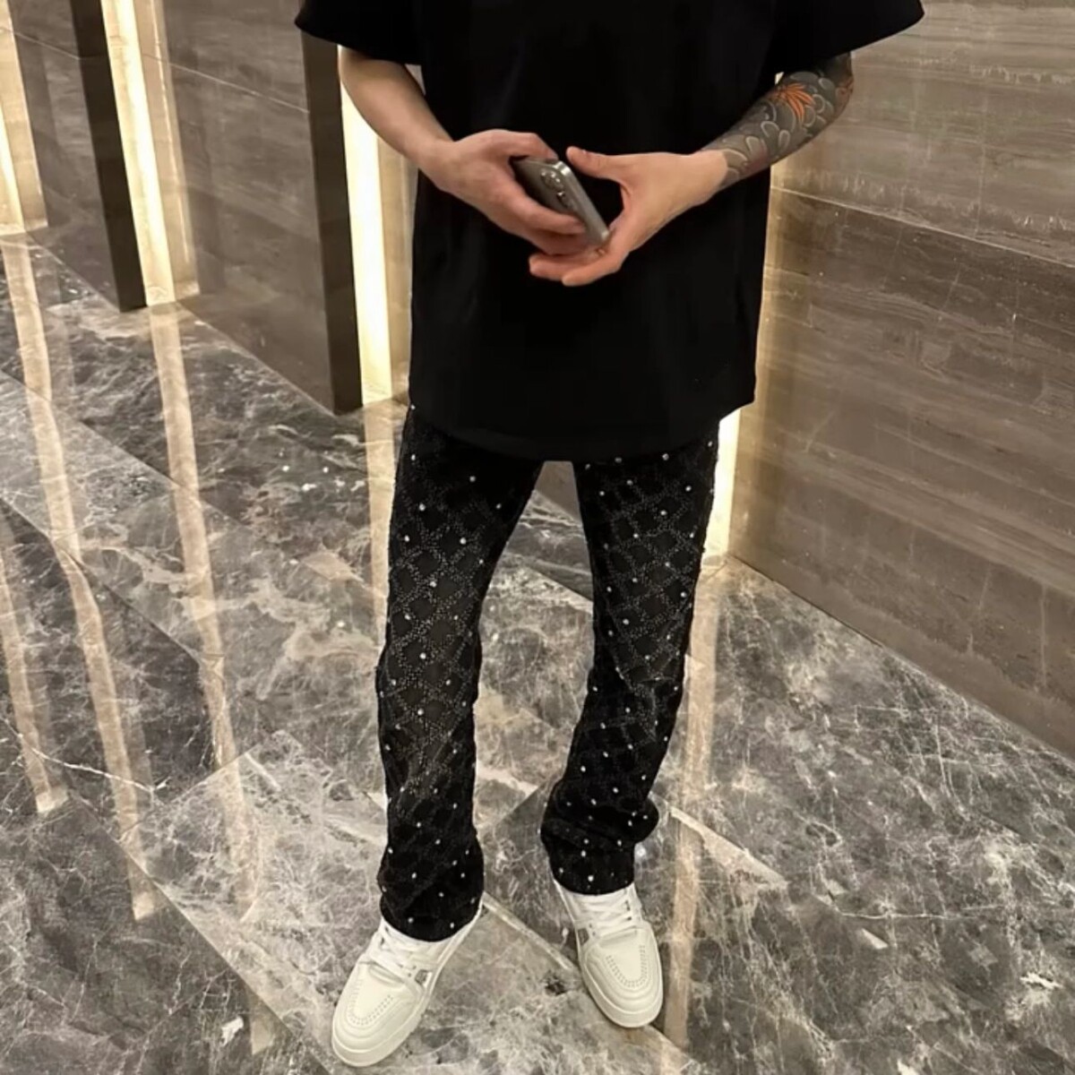 新款黑色网红男士满天星微喇牛仔裤铆钉镶钻装饰潮流休闲喇叭裤