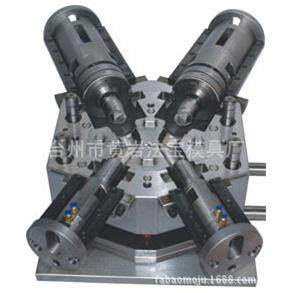 专业供应各种管件塑料模具/PVC管件模具/注塑模具加工