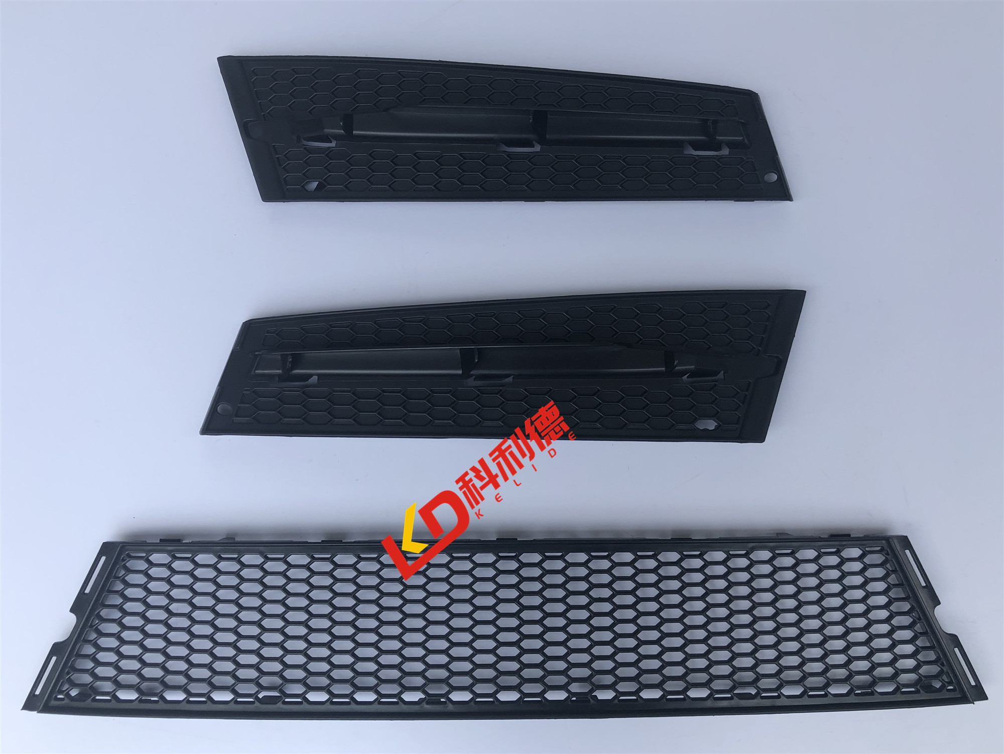 适用宝马敞篷轿跑E93雾灯框330i前杠格栅E92通风网335i雾灯罩325i