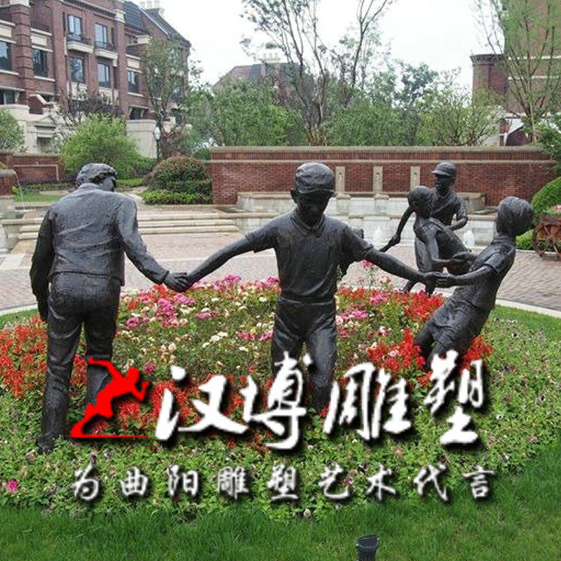 玻璃钢仿铜童趣小孩玩沙子雕塑玩泥巴雕塑城市广场商业街雕塑摆件
