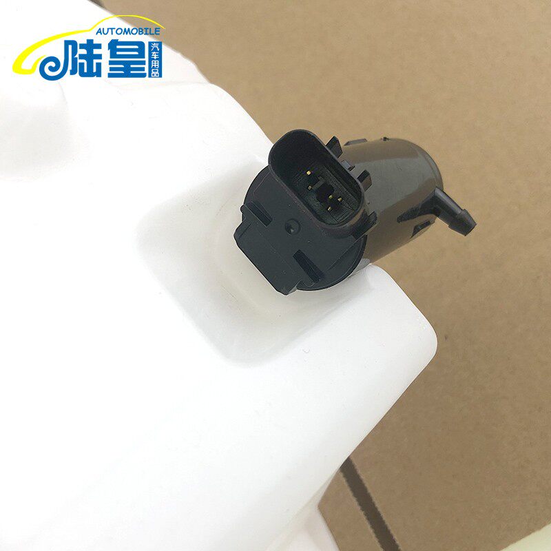 适配长安悦翔V7雨刮喷水壶 电机 雨刮水箱 玻璃水箱 洗条液水壶