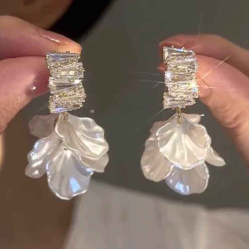 奥特莱斯专柜撤柜限时折扣精品花朵贝壳925银针耳钉轻奢花瓣耳夹