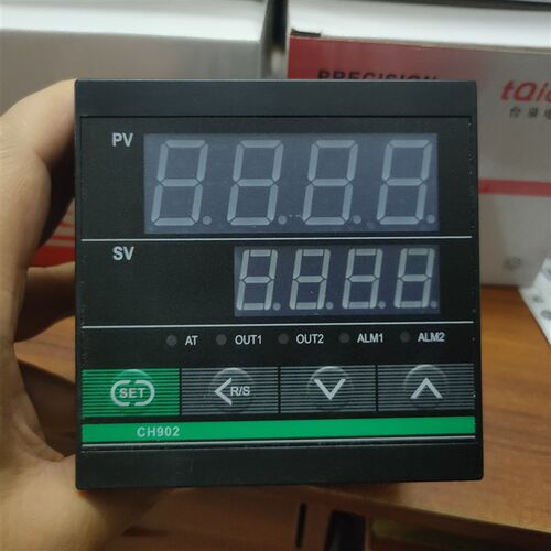 台泉 数显智能温控表 CH902 FK02-MAN 短壳 K400/继电器/SSR