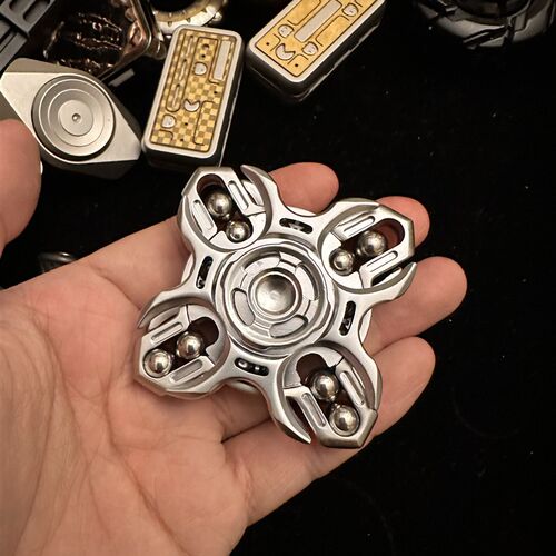 神谕音叉联动炫酷陀螺指尖陀螺手B指解压玩具随身EDC钛合金不锈钢