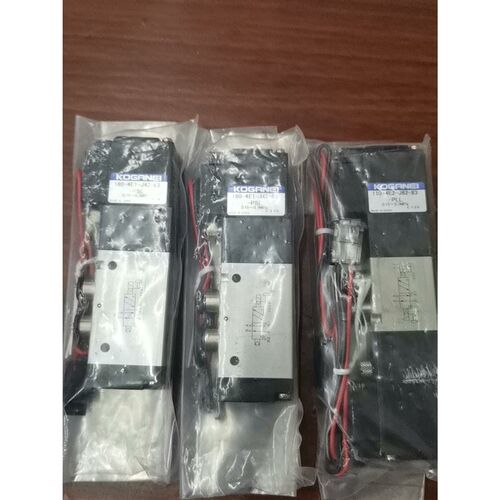 小金井电磁阀180一4E1一J42一83一PSL全新原装