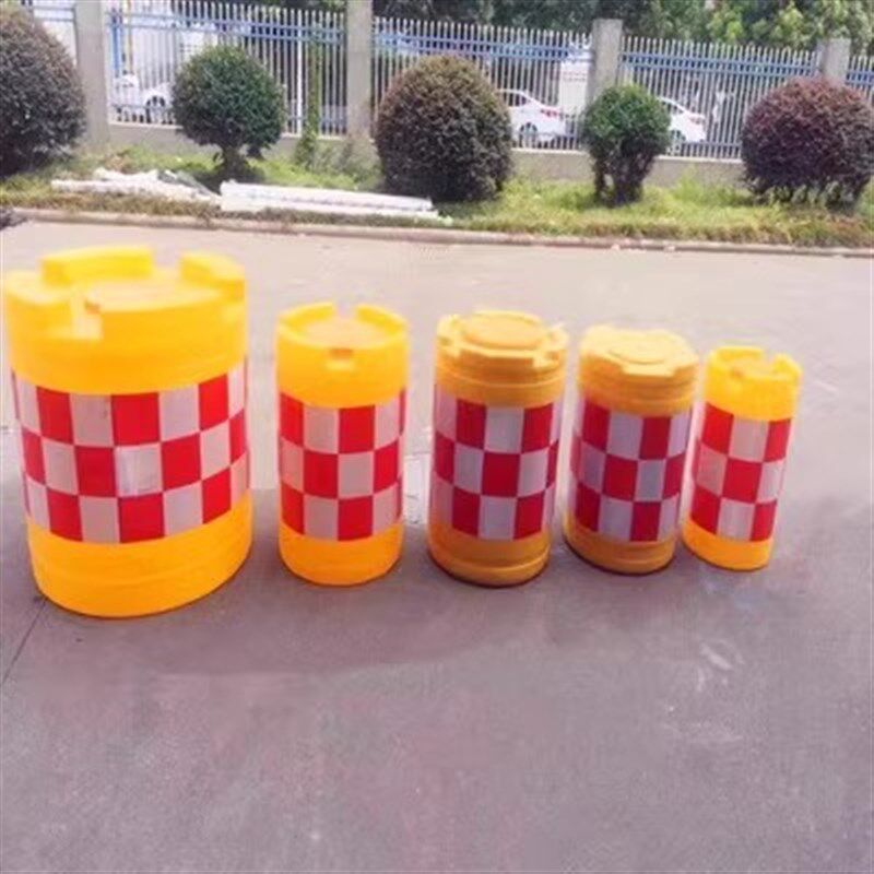 贵州滚塑防撞桶红色水马围挡塑料桶三孔水马施工分流隔离墩注水桶
