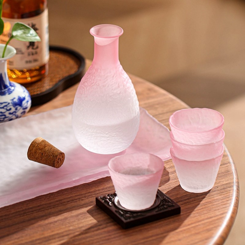 日式清酒杯子酒具套装高端妃粉玻璃酒壶白酒果酒米酒杯少女小酒杯