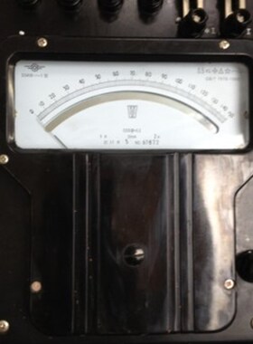 D26-W单相瓦特表功率表10-20A/150-300-600V 0.5级指针式标准电表