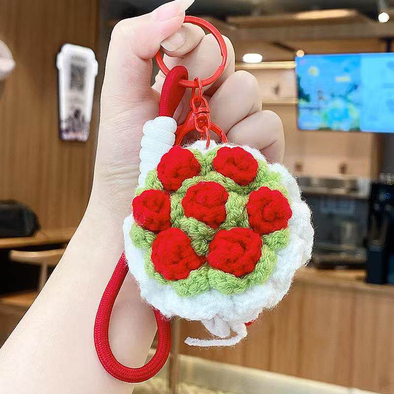 新款手工钩织成品毛线手捧花玫瑰钥匙扣diy创意节日礼物包包挂件