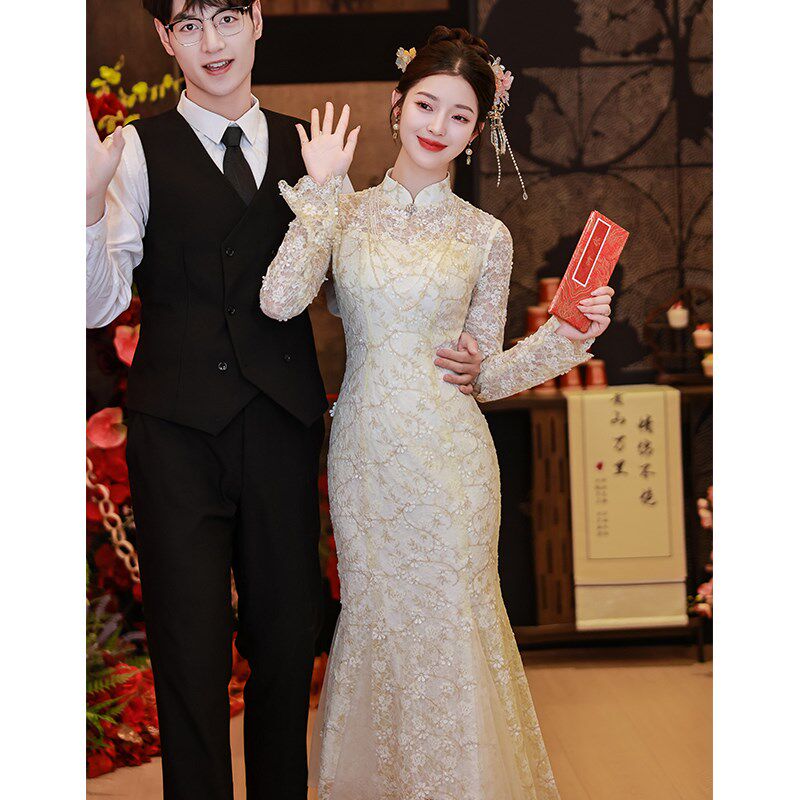 白色新中式旗袍订婚礼服鱼尾裙2024新款长袖轻婚纱敬酒服新娘秋冬