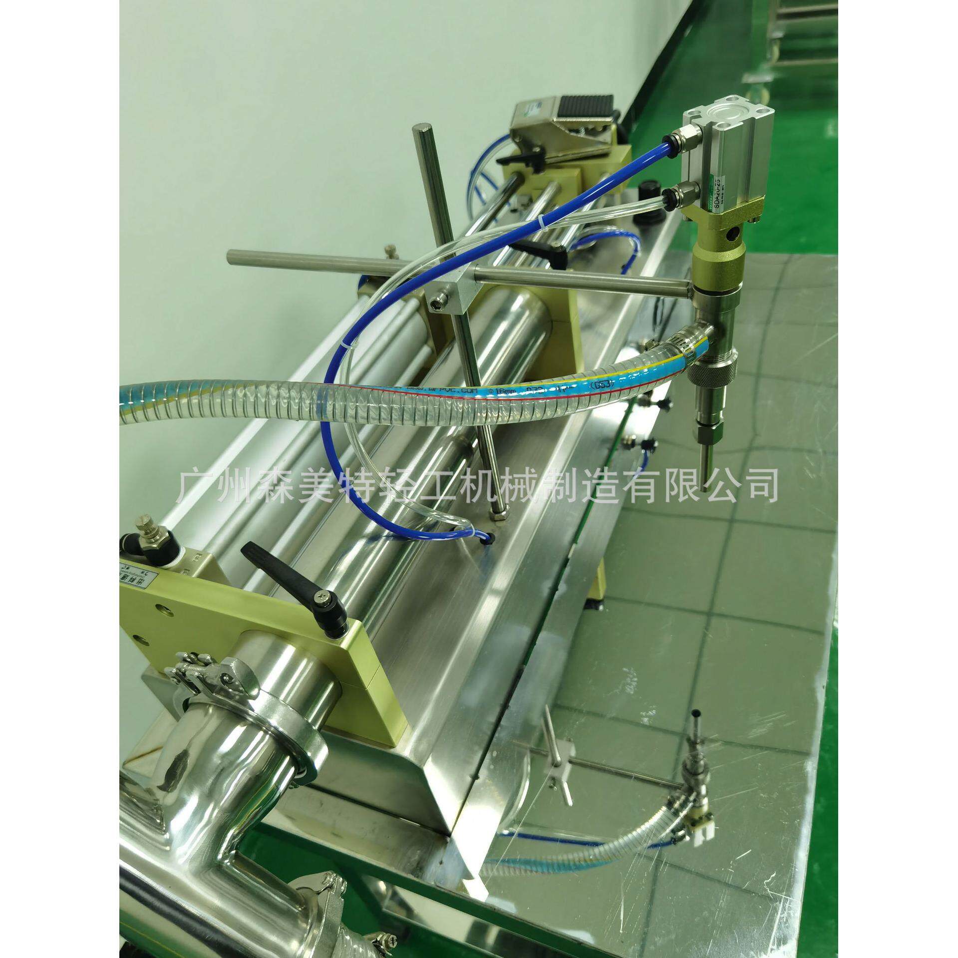 口服液灌装机洗发液灌装机洗衣液灌装机机油防冻液灌装机