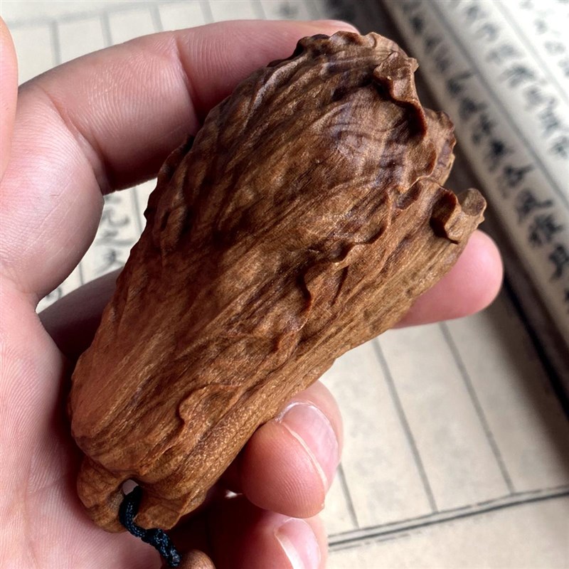 保真檀香木雕手把件实木把玩老檀木汽车挂件文玩雕刻饰品百财白菜