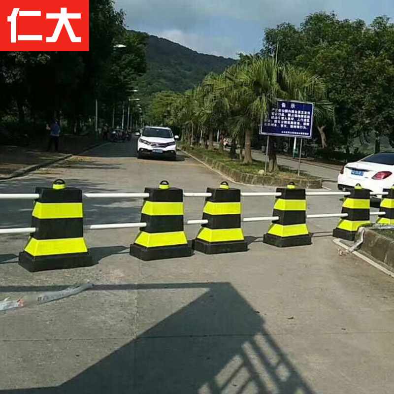 堆叠式水马隔离墩软质PVC防压高速公路防撞路障安全防护隔离水马