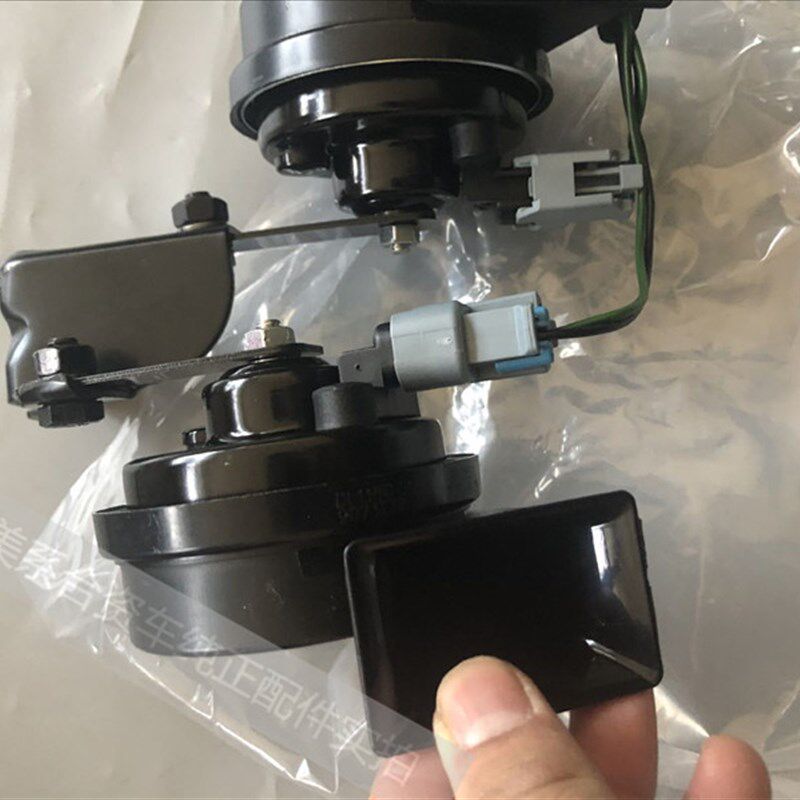 别克新君威新君越迈锐宝鸣笛喇叭 科鲁兹英朗原厂蜗牛喇叭线插头