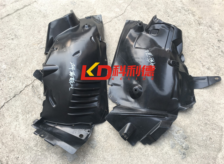适用于奔驰C级W204叶子板C180内衬C200挡泥板C260翼子板C280 C300