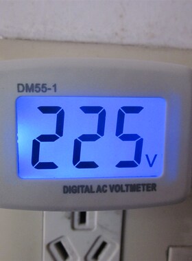 插头式LCD液晶智能高精度交流工频数显数字电压表带背光灯AC220V
