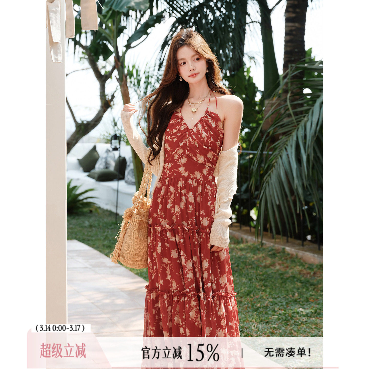 “落日玫瑰”浪漫度假~双面直喷印花 抽绳挂脖V领露背碎花连衣裙
