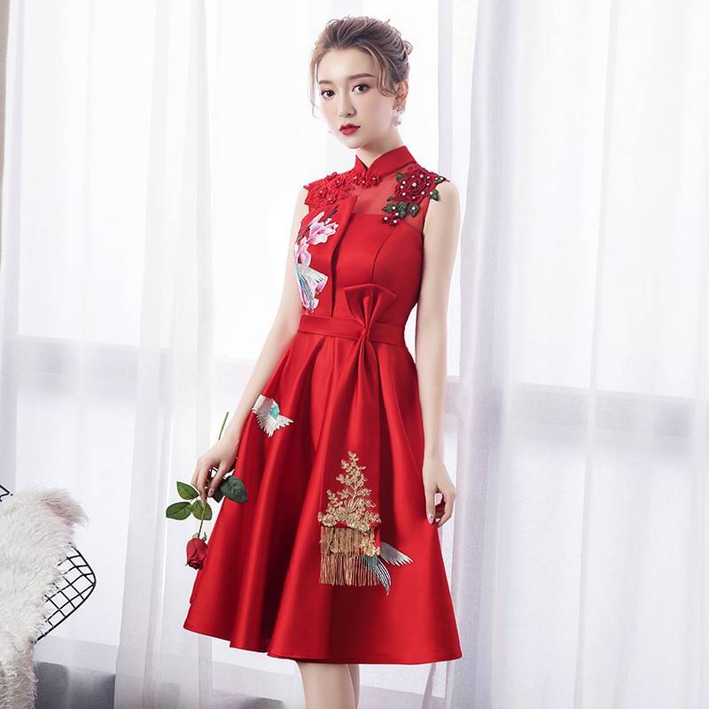 2026新款敬酒服新娘夏季结婚红色修身显瘦晚礼服短款旗袍中式礼服图片