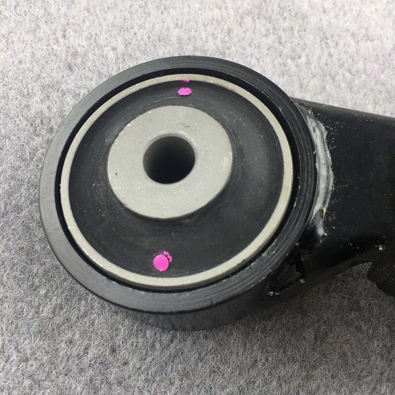 适用雷克萨斯ES240ES250ES350RX270RX300RX400右上吊杆发动机脚胶