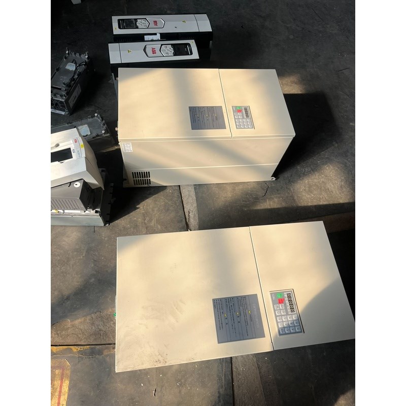 三肯变频器 75kw NS-4A173-B 功能完好 成色