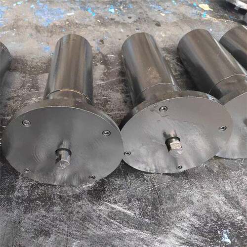 防跑偏摩擦托辊防腐防锈抗磨损安装便捷φ108mm摩擦调心托辊