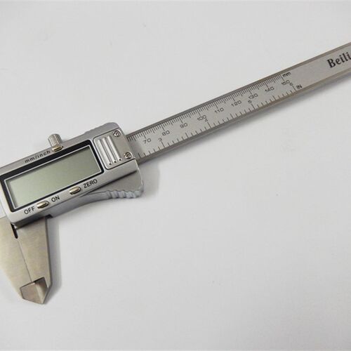 带刻度金属壳电子数显卡尺0-150-200mm 精度0.01mm 北量深度尺