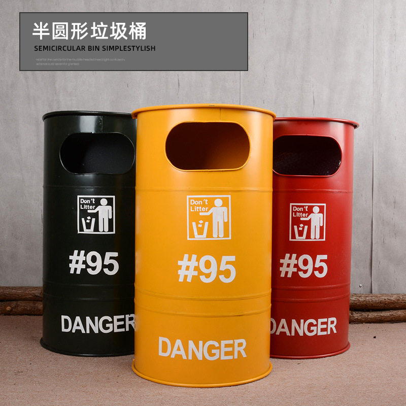 铁艺复古半圆形油桶垃圾桶创意家居收纳筒实用道具贴壁筒装饰摆件