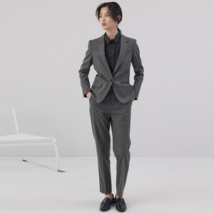 宿色小西装外套女春秋职业商务正装工作服套装修身面试高端穿搭