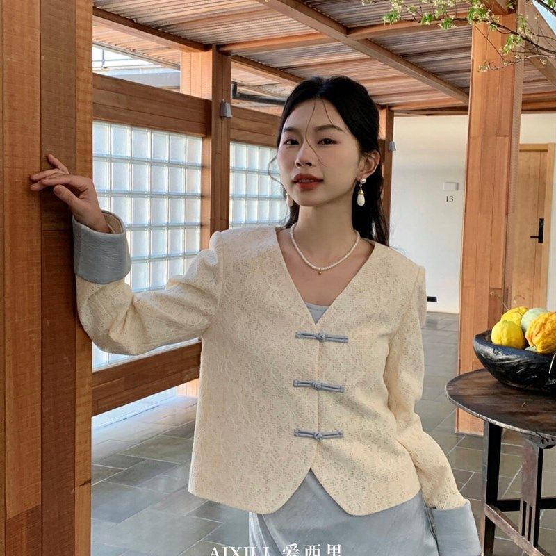 爱西里2024春季新款新中式盘扣蕾丝外套百搭复古吊带连衣裙套装女