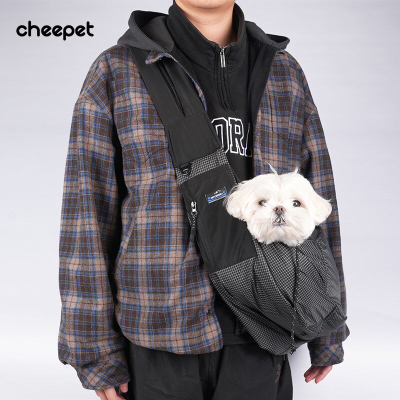趣派斜挎包小体狗狗比熊雪纳瑞约克夏泰迪布偶英短猫咪宠物出行包