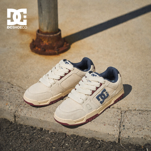 DCSHOES新款运动板鞋百搭休闲鞋