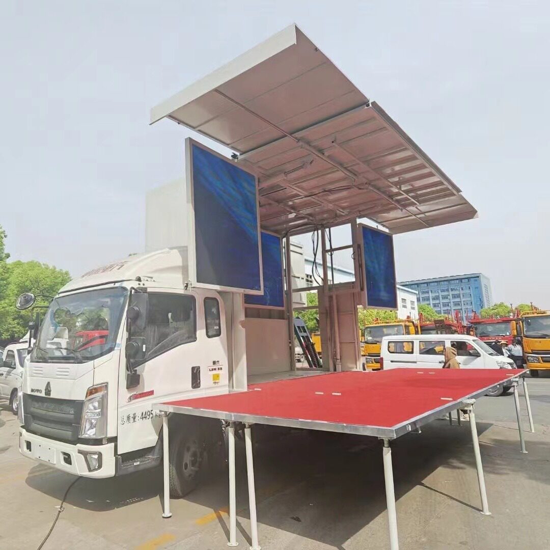 蓝牌多功能流动舞台LED彩屏演舞台车