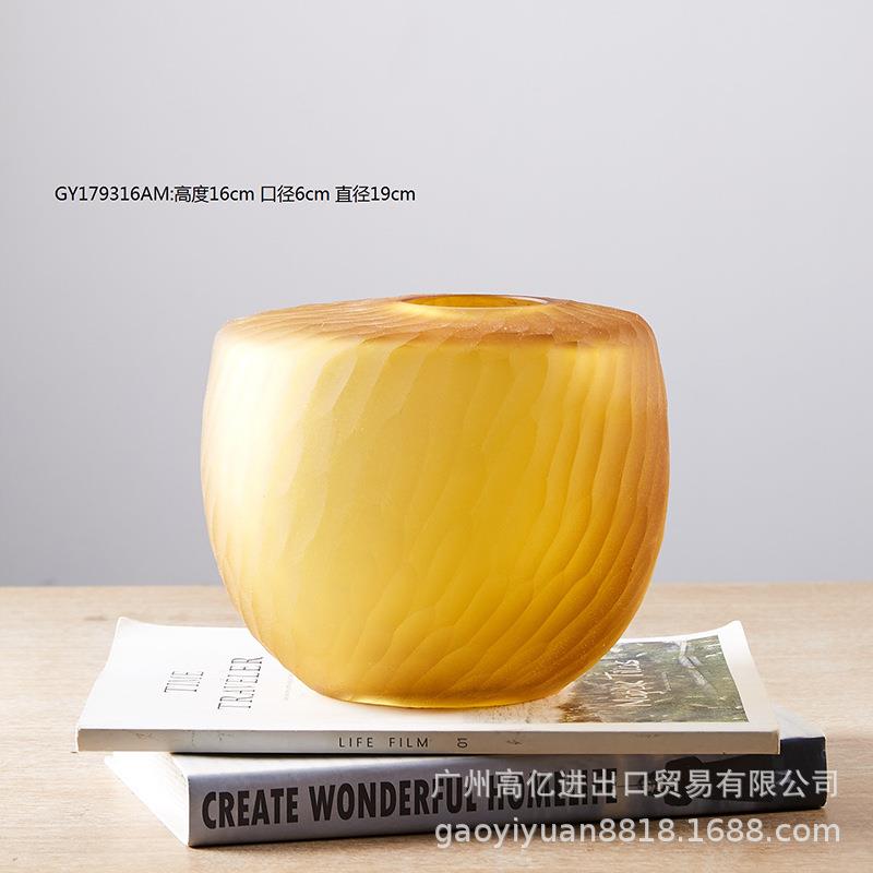 高亿手工吹制彩色玻璃花瓶刻磨欧式酒店居家摆件工艺品插花花瓶