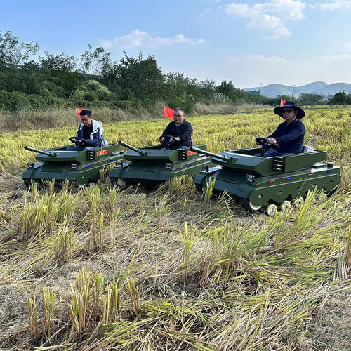 T1多功能全地形履带坦克战车冰雪游乐设备履带坦克全地形游乐车