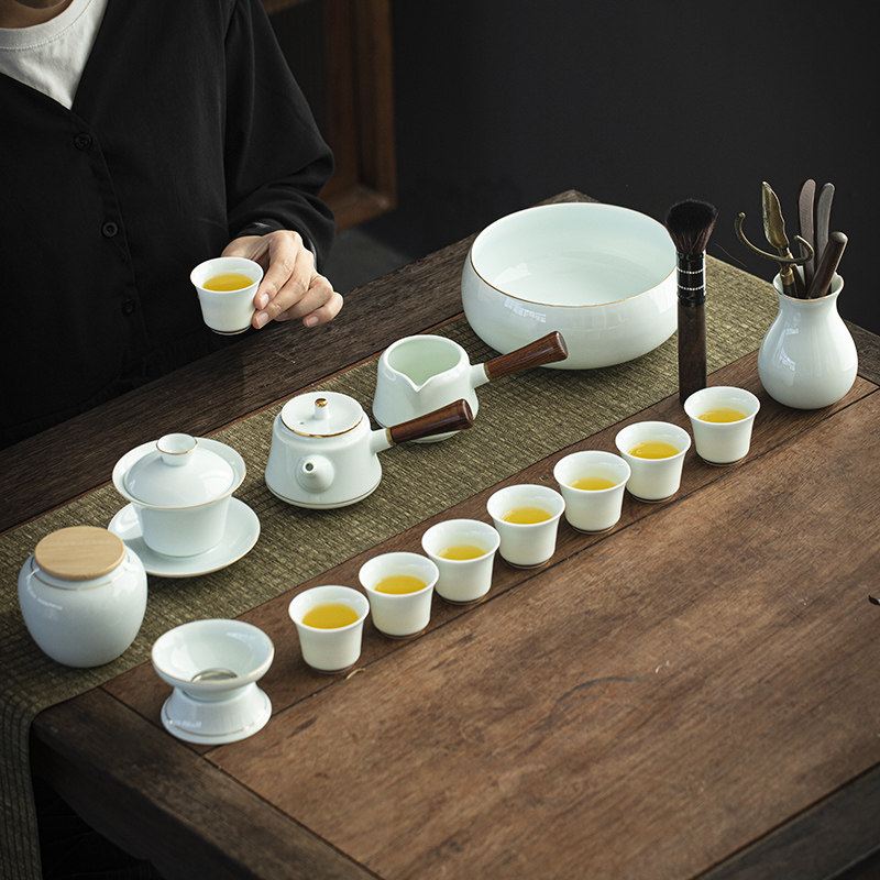 高档青瓷礼盒功夫茶具套装陶瓷家用茶具用品侧把防烫茶壶茶杯轻奢