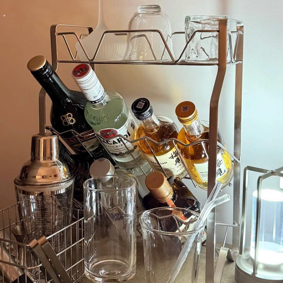 家用小型酒架桌面不锈钢置物架多层洋酒陈列架红酒瓶收纳架置物架图片