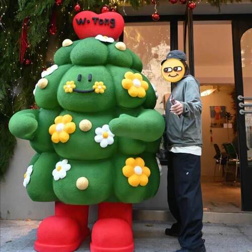 耶诞树雕塑美陈摆件网红店门口摆件耶诞美陈打卡