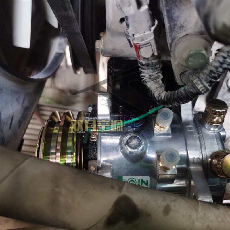 适配云内4102小型装载机空调压缩机支架临工柳工莱工龙工铲车包邮