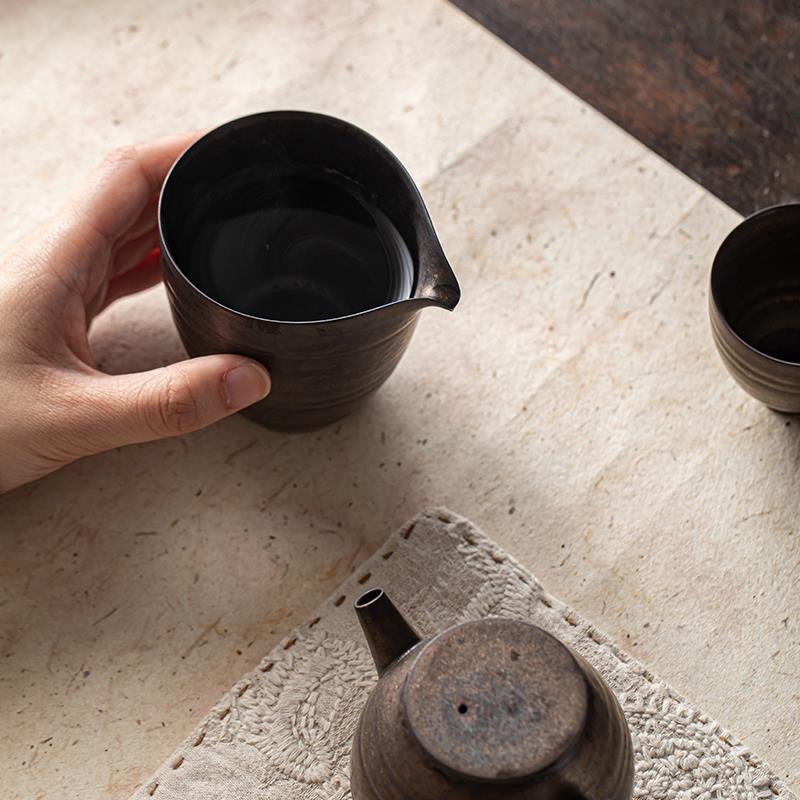 中式复古鎏金粗陶公道杯公杯家用手工陶瓷小号茶海分茶器茶道配件
